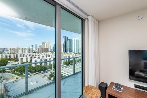 Condo in Sunny Isles Beach, Florida, 2 bedrooms  № 1364280 - photo 28