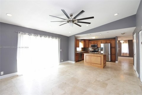 Casa en alquiler en Sunrise, Florida, 3 dormitorios, 176.33 m2 № 1364242 - foto 17