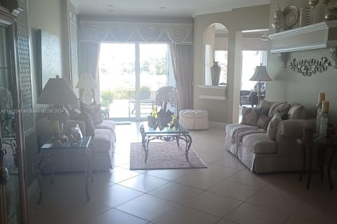 Casa en venta en Port St. Lucie, Florida, 3 dormitorios, 194.17 m2 № 1118279 - foto 3