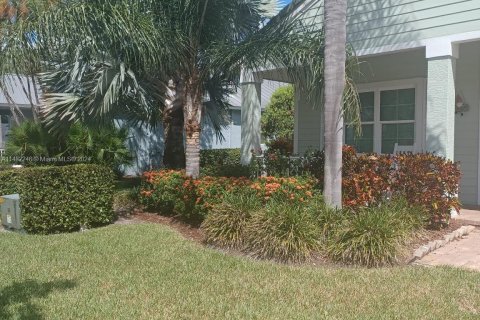 Casa en venta en Port St. Lucie, Florida, 3 dormitorios, 194.17 m2 № 1118279 - foto 1