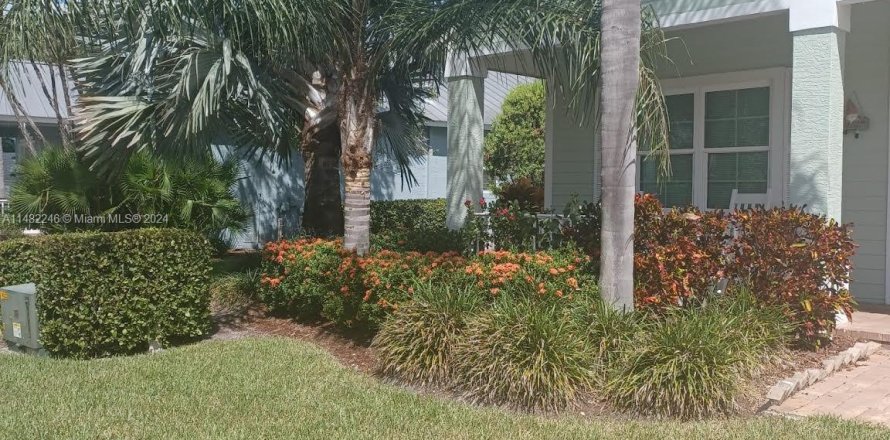 Casa en Port St. Lucie, Florida 3 dormitorios, 194.17 m2 № 1118279