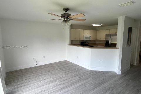 Condominio en venta en Miramar, Florida, 3 dormitorios, 114.73 m2 № 1271706 - foto 10