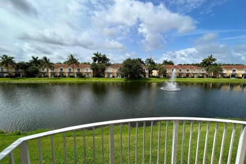 Condominio en venta en Miramar, Florida, 3 dormitorios, 114.73 m2 № 1271706 - foto 18