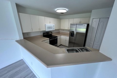 Condominio en venta en Miramar, Florida, 3 dormitorios, 114.73 m2 № 1271706 - foto 9