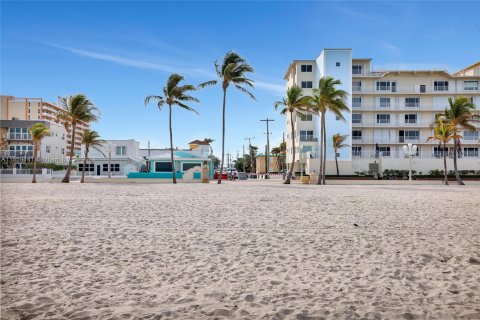 Apartamento en alquiler en Hollywood, Florida, 1 dormitorio, 55 m2 № 1364219 - foto 29