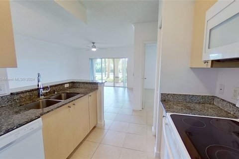 Copropriété à louer à Miramar, Floride: 1 chambre, 78.97 m2 № 1364220 - photo 6