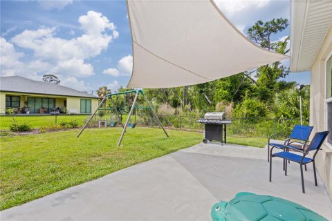 House in North Port, Florida 3 bedrooms, 132.57 sq.m. № 1137373 - photo 25