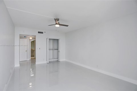 Copropriété à vendre à Aventura, Floride: 2 chambres, 144.93 m2 № 1132560 - photo 16