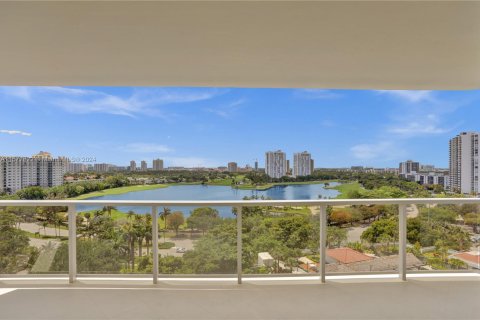 Condominio en venta en Aventura, Florida, 2 dormitorios, 144.93 m2 № 1132560 - foto 27