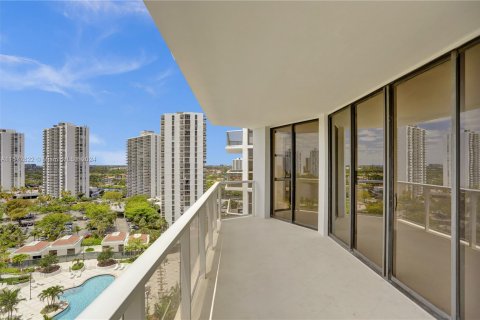 Condo in Aventura, Florida, 2 bedrooms  № 1132560 - photo 30