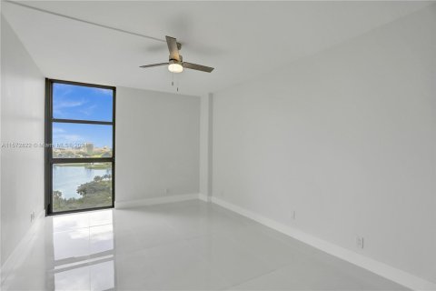 Copropriété à vendre à Aventura, Floride: 2 chambres, 144.93 m2 № 1132560 - photo 22