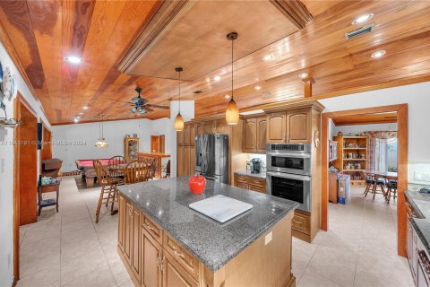 Villa ou maison à vendre à Palmetto Bay, Floride: 4 chambres, 348.94 m2 № 1328063 - photo 24