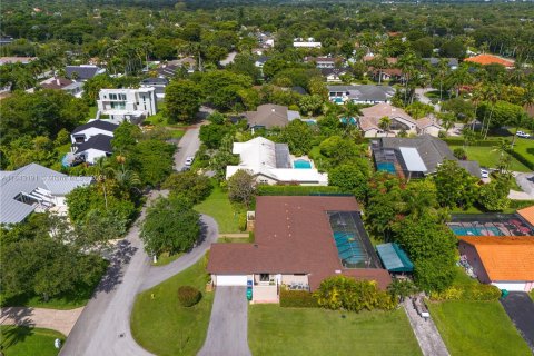 Villa ou maison à vendre à Palmetto Bay, Floride: 4 chambres, 348.94 m2 № 1328063 - photo 5