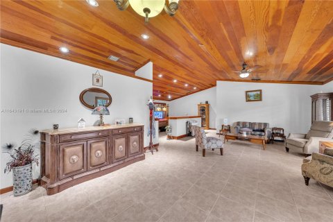 Villa ou maison à vendre à Palmetto Bay, Floride: 4 chambres, 348.94 m2 № 1328063 - photo 12