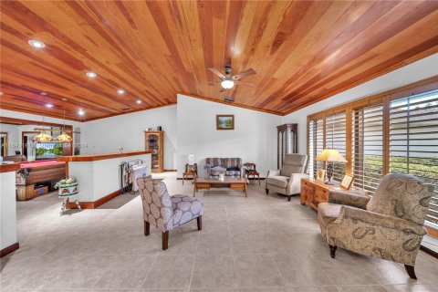 Villa ou maison à vendre à Palmetto Bay, Floride: 4 chambres, 348.94 m2 № 1328063 - photo 13