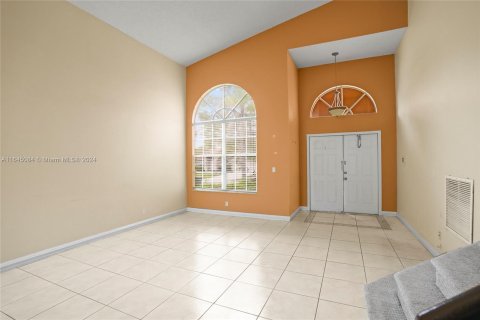 Villa ou maison à vendre à Pembroke Pines, Floride: 4 chambres, 240.34 m2 № 1328066 - photo 9