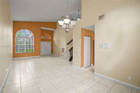 Villa ou maison à vendre à Pembroke Pines, Floride: 4 chambres, 240.34 m2 № 1328066 - photo 6