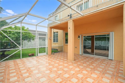 Villa ou maison à vendre à Pembroke Pines, Floride: 4 chambres, 240.34 m2 № 1328066 - photo 24