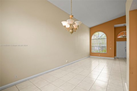 Villa ou maison à vendre à Pembroke Pines, Floride: 4 chambres, 240.34 m2 № 1328066 - photo 7