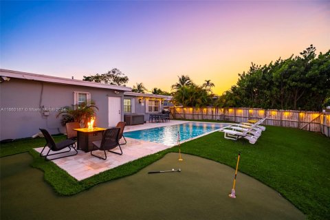 Casa en alquiler en Hollywood, Florida, 4 dormitorios, 164.16 m2 № 1365646 - foto 2