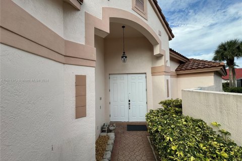 Villa ou maison à vendre à Pembroke Pines, Floride: 3 chambres, 219.99 m2 № 1233498 - photo 7