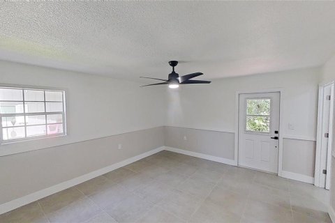 Duplex in New Smyrna Beach, Florida 2 bedrooms, 99.78 sq.m. № 1300580 - photo 18