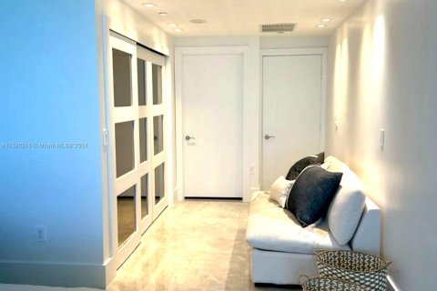 Condominio en venta en Sunny Isles Beach, Florida, 3 dormitorios, 205.69 m2 № 1155053 - foto 6