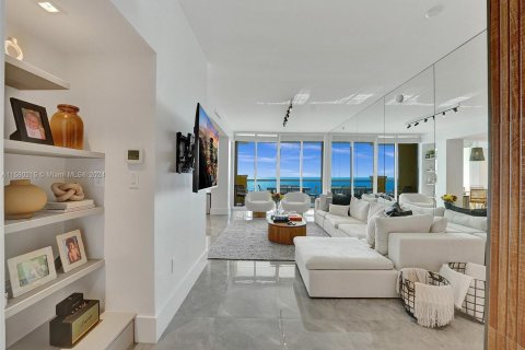 Copropriété à vendre à Sunny Isles Beach, Floride: 3 chambres, 205.69 m2 № 1155053 - photo 18