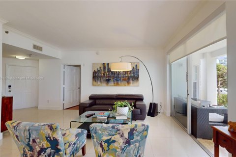 Condominio en venta en Aventura, Florida, 3 dormitorios, 122.63 m2 № 1236471 - foto 4