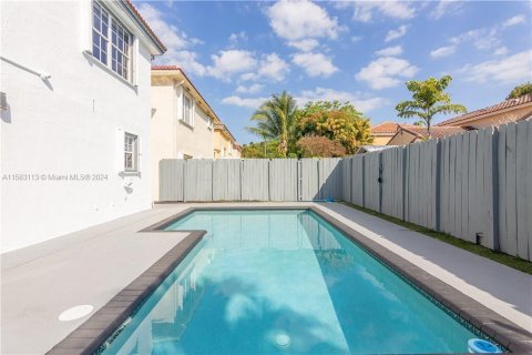 Villa ou maison à vendre à Cooper City, Floride: 3 chambres, 193.61 m2 № 1162689 - photo 4