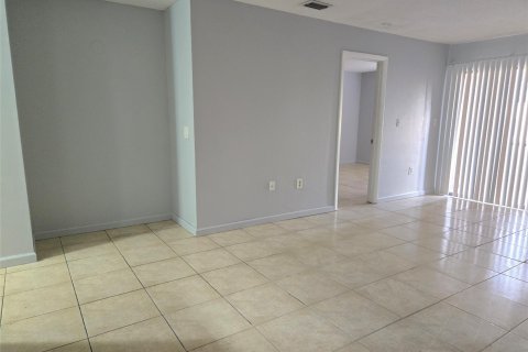 Condo in Miramar, Florida, 2 bedrooms  № 1096675 - photo 22