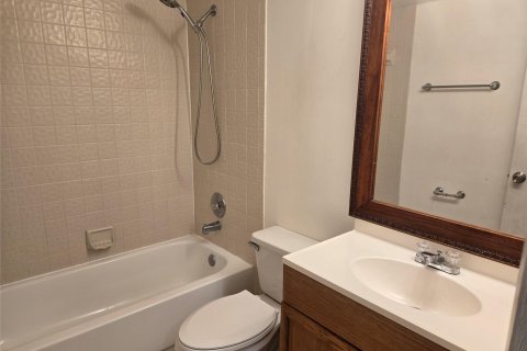 Condo in Miramar, Florida, 2 bedrooms  № 1096675 - photo 12