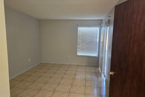 Condo in Miramar, Florida, 2 bedrooms  № 1096675 - photo 4