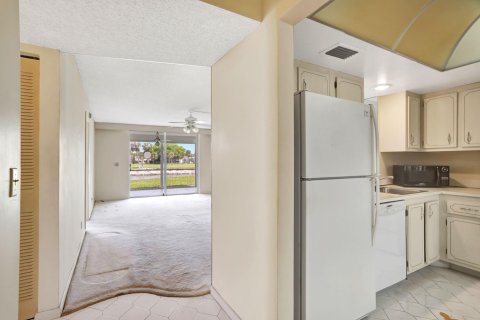 Condo in Margate, Florida, 2 bedrooms  № 1096671 - photo 30