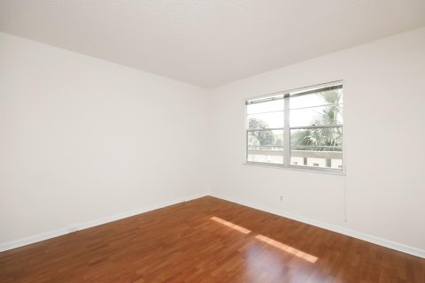 Condominio en venta en Coconut Creek, Florida, 2 dormitorios, 107.4 m2 № 1096676 - foto 12
