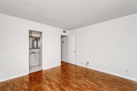 Condominio en venta en Coconut Creek, Florida, 2 dormitorios, 107.4 m2 № 1096676 - foto 18