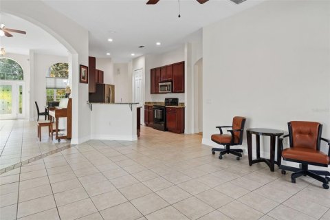 Villa ou maison à vendre à Kissimmee, Floride: 6 chambres, 315.77 m2 № 1302489 - photo 18