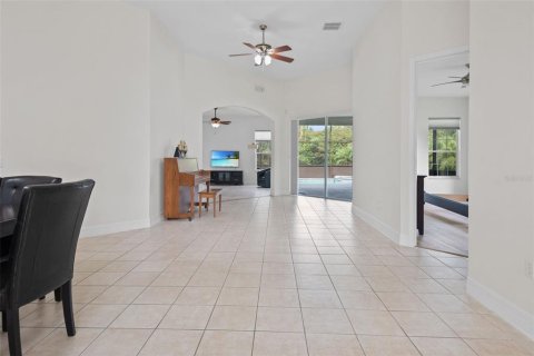 Villa ou maison à vendre à Kissimmee, Floride: 6 chambres, 315.77 m2 № 1302489 - photo 6