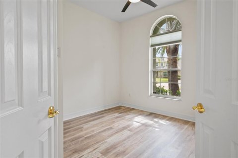 Villa ou maison à vendre à Kissimmee, Floride: 6 chambres, 315.77 m2 № 1302489 - photo 28