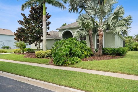 Villa ou maison à vendre à Kissimmee, Floride: 6 chambres, 315.77 m2 № 1302489 - photo 2