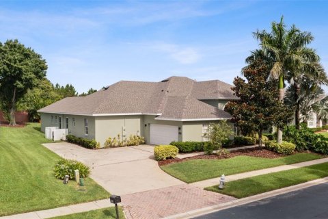 Villa ou maison à vendre à Kissimmee, Floride: 6 chambres, 315.77 m2 № 1302489 - photo 1