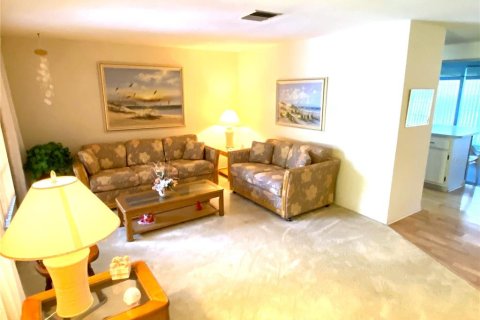 House in Port Charlotte, Florida 2 bedrooms, 128.58 sq.m. № 1322503 - photo 4