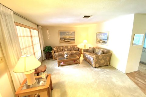 House in Port Charlotte, Florida 2 bedrooms, 128.58 sq.m. № 1322503 - photo 5