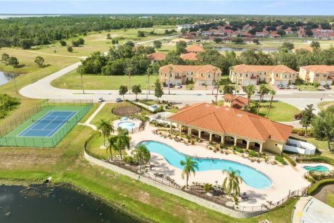 Villa ou maison à vendre à Kissimmee, Floride: 2 chambres, 97.55 m2 № 1367930 - photo 4