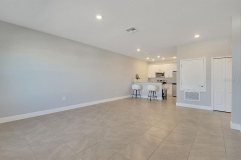 Villa ou maison à vendre à Kissimmee, Floride: 2 chambres, 97.55 m2 № 1367930 - photo 8