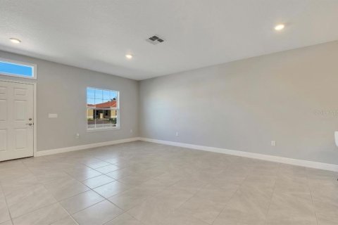 Villa ou maison à vendre à Kissimmee, Floride: 2 chambres, 97.55 m2 № 1367930 - photo 6