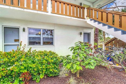 Condominio en venta en Englewood, Florida, 2 dormitorios, 85.56 m2 № 996543 - foto 1