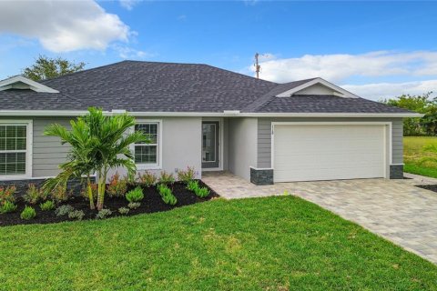 Villa ou maison à vendre à Punta Gorda, Floride: 4 chambres, 168.06 m2 № 1144899 - photo 1