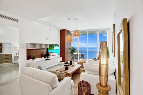 Condo in Sunny Isles Beach, Florida, 3 bedrooms  № 1367099 - photo 19