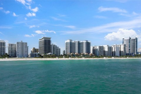 Condominio en venta en Miami Beach, Florida, 4 dormitorios, 369.94 m2 № 965523 - foto 4